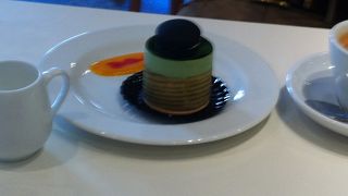 ケーキセット　２個目のケーキは200円割引き