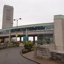 カナダ側入り口