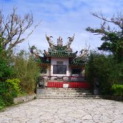 中国風の装飾の墓