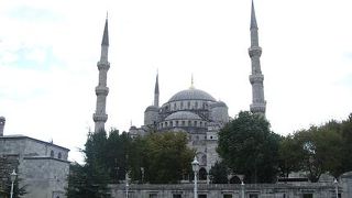 ブルー・モスク　美しい6本の塔