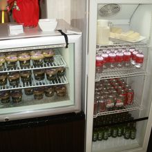 食後のデザートもあります。