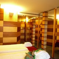 システム収納っぽい雰囲気の壁、収納