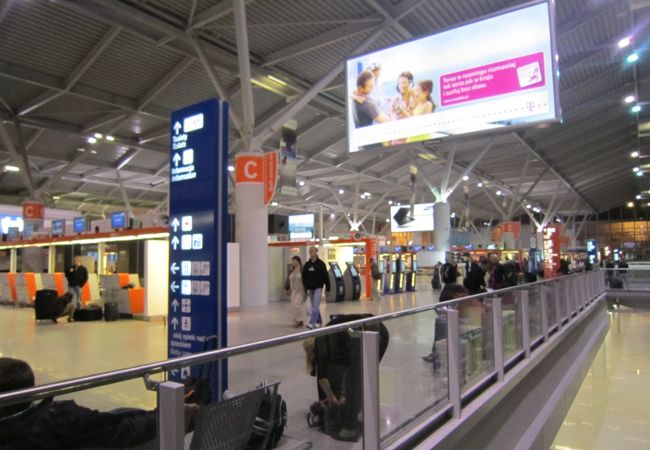 ワルシャワ ショパン空港 Waw クチコミ アクセス 営業時間 ワルシャワ フォートラベル ワルシャワ ショパン空港 Waw クチコミ アクセス 営業時間 ワルシャワ フォートラベル
