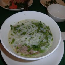 野菜を入れた後のフォー・ボー