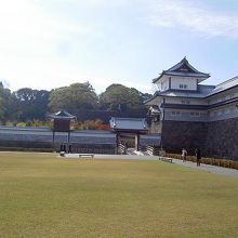 復原された建物