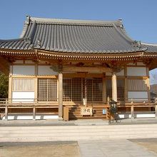 護摩堂は江戸時代の建物