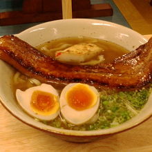 特製炙り島豚そば