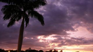 ★コタキナバル空港からの夕日