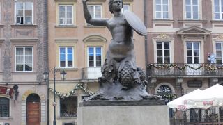 歴史地区の中心。