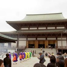 りっぱな大本堂