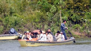 「矢切の渡し」に乗船