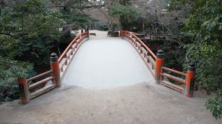 厳島神社から少し歩きます
