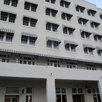 デュバルストリートの高い建物