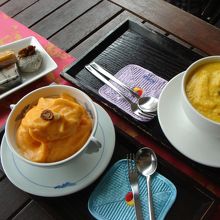 熟柿シェイク、激ウマ☆カボチャラテも優しいホッとする甘さ