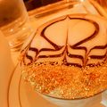 エミレーツパレスホテルで、金箔カプチーノ