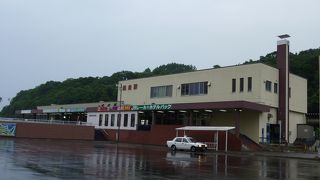 （網走駅） ---道東の拠点駅のひとつです。