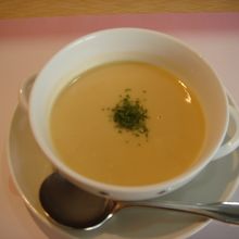 スープも付いてました