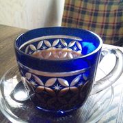江戸切子のカップで飲むコーヒー