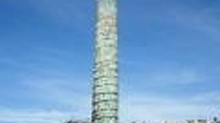 ナポレンさんが建てたらしいです。