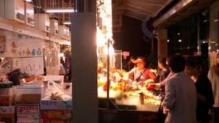 有名な夜市は、まずここから体験を！