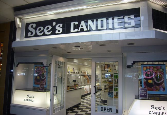 シーズ キャンディー (アラモアナセンター店)