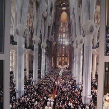 地下博物館展示の写真です。ローマ法皇さまご来訪。