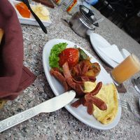 豪華な朝食でした。コーヒーがおすすめです。