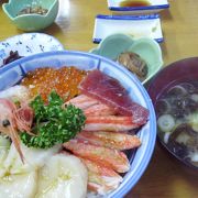 函館朝市で海鮮丼食べたいならお勧め「食堂あき」