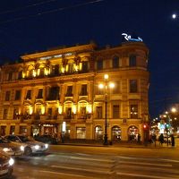 古い建物ですので夜景は趣があります