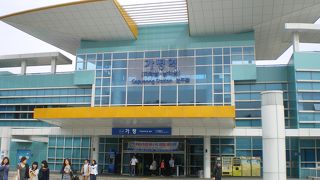 ツアーに申し込まなくても簡単に行けます