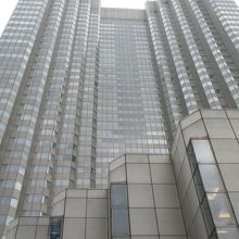 永田町で白くてきれいなビルでした。