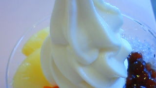 新大久保駅すぐのかわいらしいお店です。