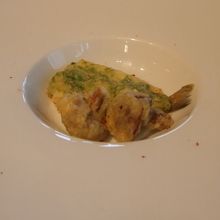 キスとなめこのフリット。キスがフワッフワで青海苔の香りも最高