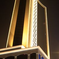 アンコールタワー側より