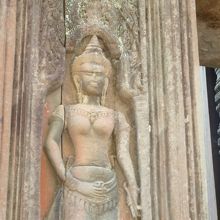 可愛くて美しいアプサラ