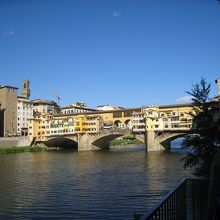 ルンガロホテル入口付近より