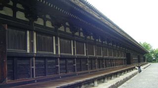 京都観光の定番「三十三間堂」