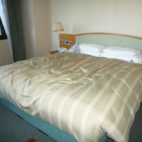 ベッドは広めでした