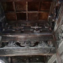 細部にまで凝った技