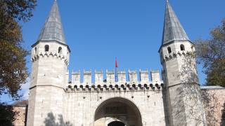 オーディオガイドがお勧めです。