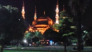 アヤソフィア側から見るのが個人的にお気に入り