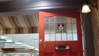 天満橋シティーモールの青い麦は、パン屋さんだけど喫茶もできます。