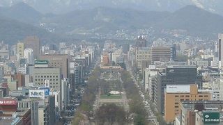 札幌の街中から市内を見渡せます。
