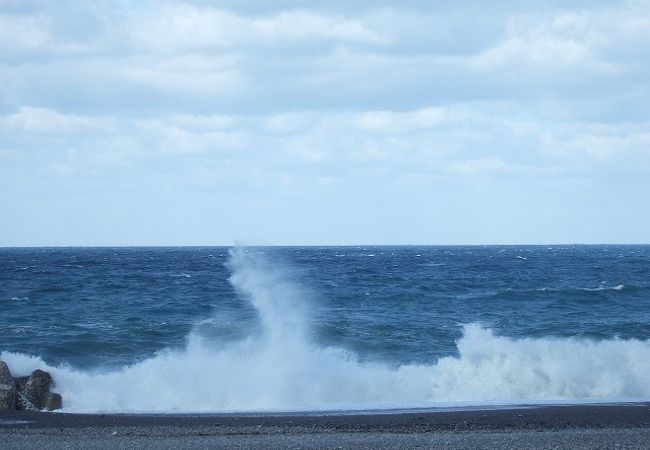 冬の日本海：宮崎海岸