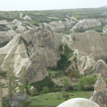 連綿と連なる岩々