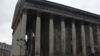 突然現れたギリシャのパルテノン神殿