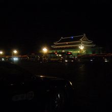 夜の天安門です