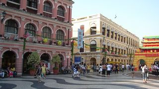 街の中心でマカオを代表する「セナド広場」