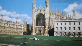 キングスカレッジ礼拝堂には、ルーベンスの「東方三博士の礼拝」がある