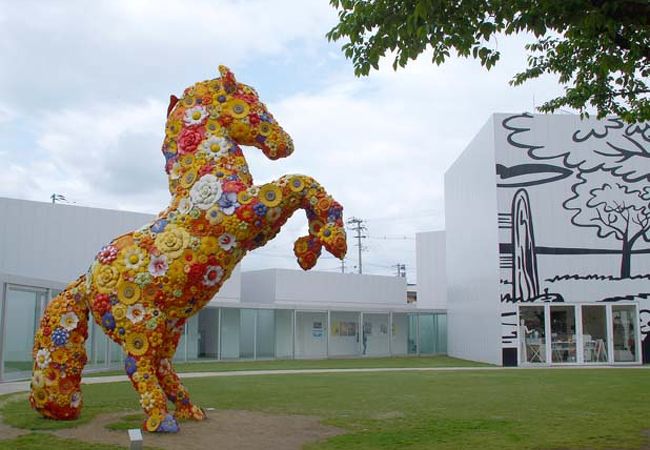 十和田市現代美術館